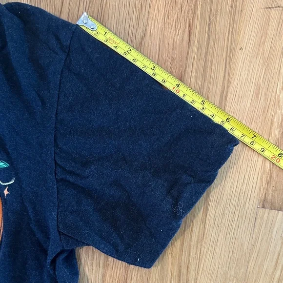 *last chance* Love in Faith | Women’s Black 'Tis the Season Graphic T-Shirt - Picture 9 of 11